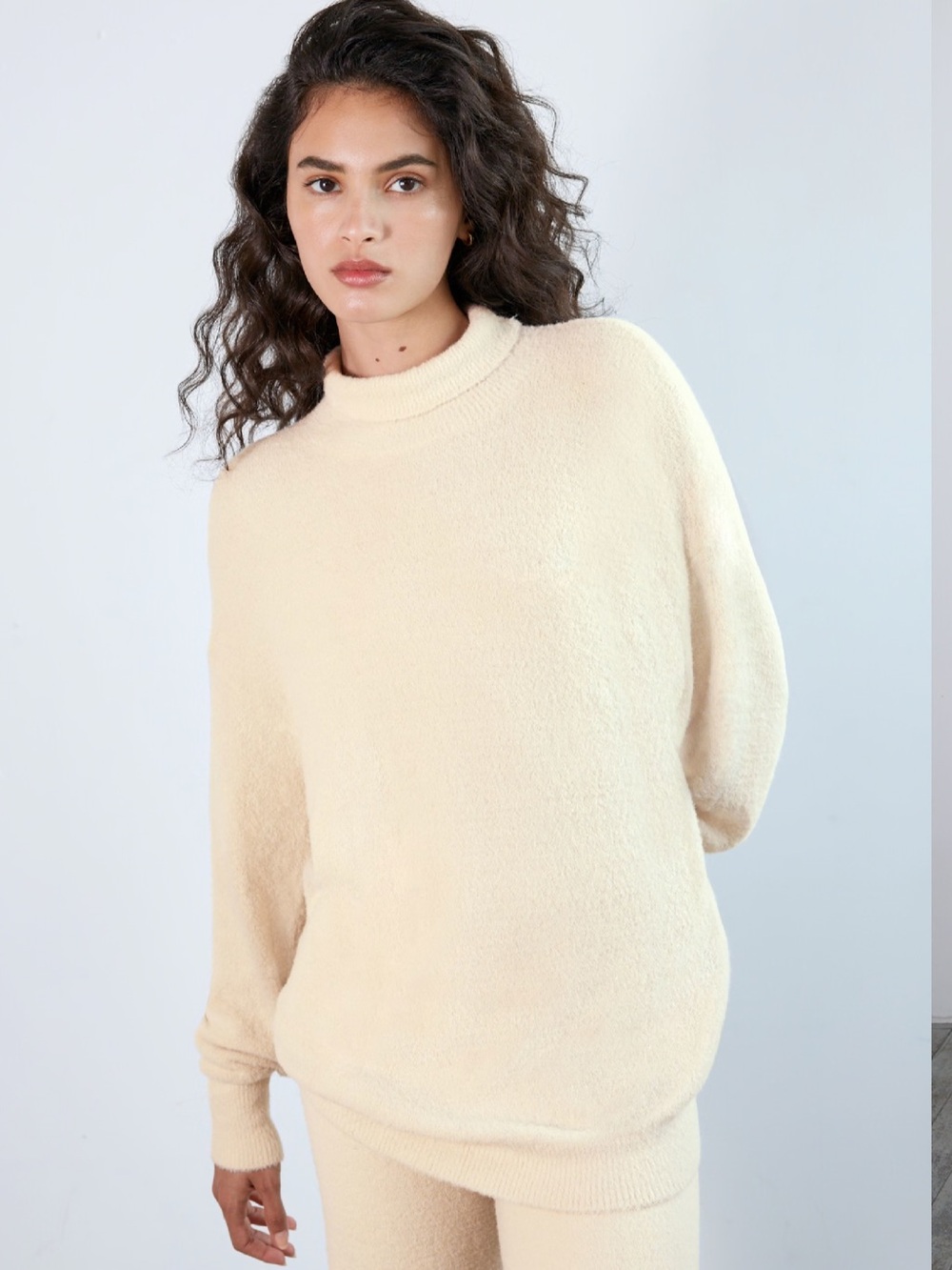 Aritzia Wilfred Free Hush Knit Turtleneck ivory